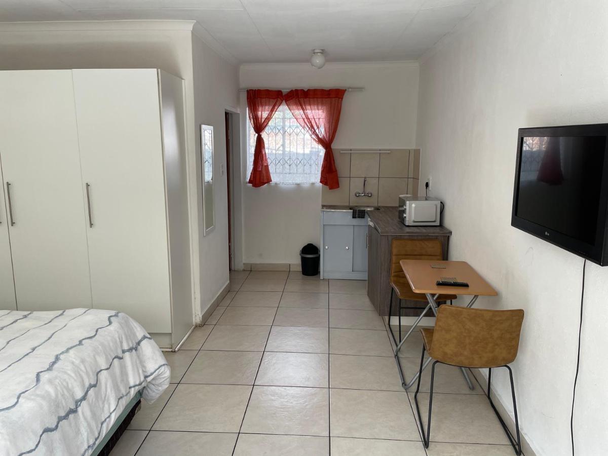La Fiance Village Polokwane Exterior photo